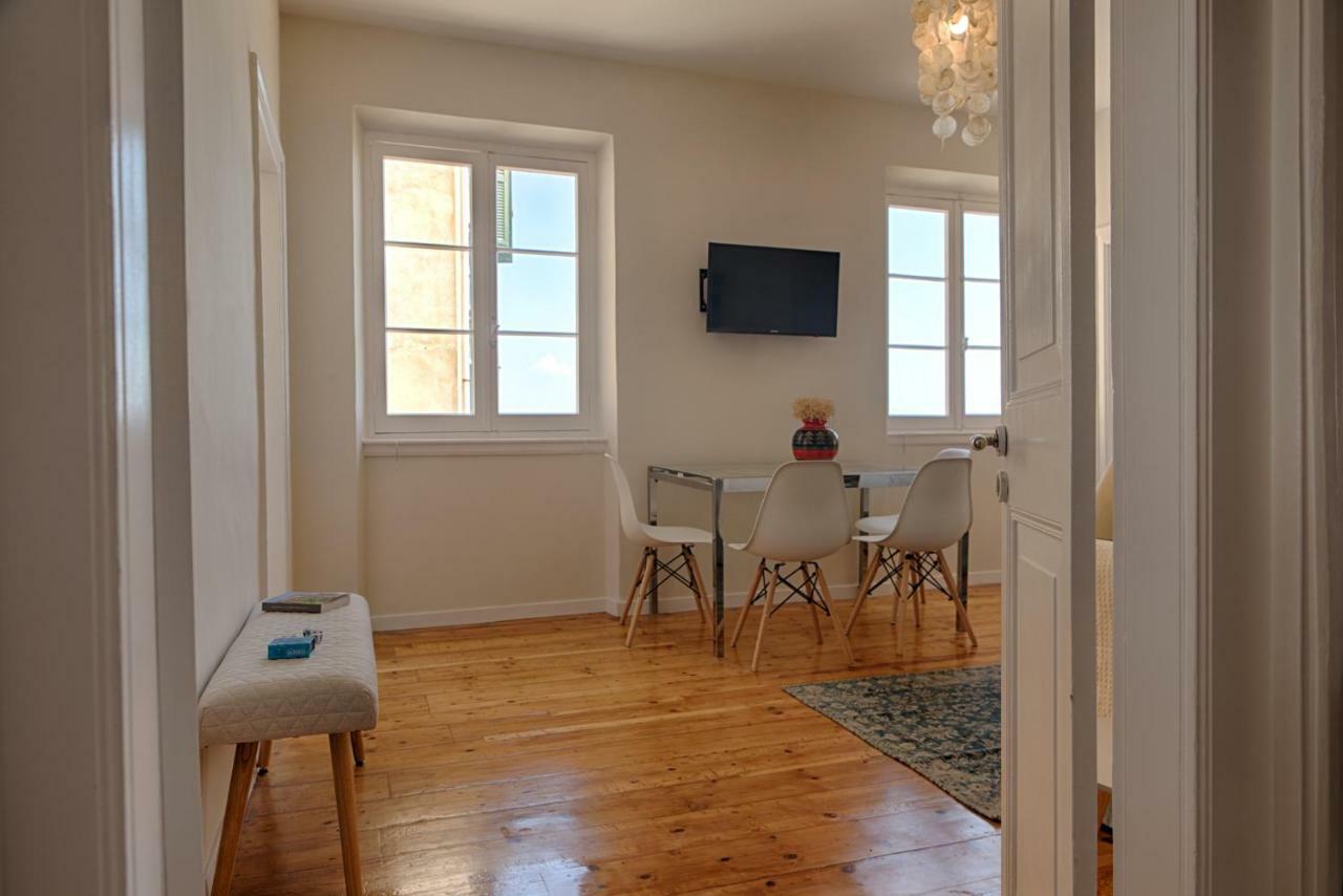 Serene Sea View Apartment In Corfu Old Town ภายนอก รูปภาพ